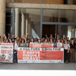 Imprensa mostra manifestação dos grevistas da Cultura no Palácio Capanema