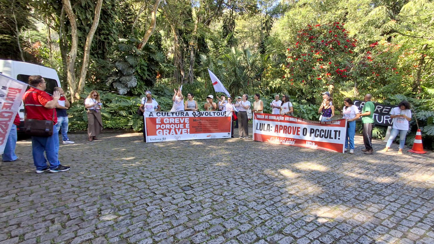 Read more about the article Servidores da Cultura encerram greve mas mantém a mobilização